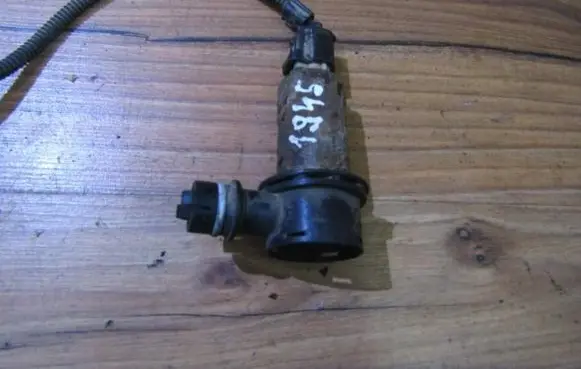 Ford Focus Windscreen/windshield washer pump
