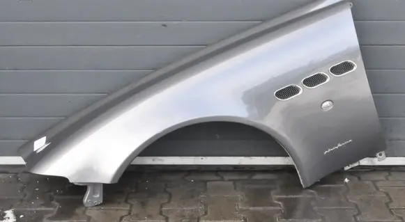 Maserati Quattroporte Fender