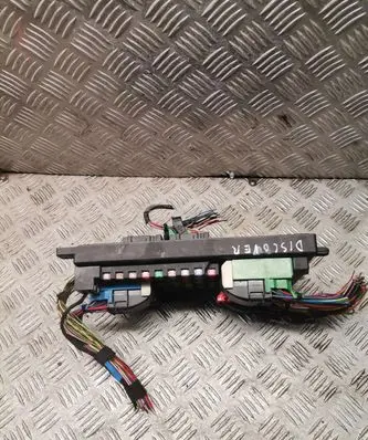 Land Rover Discovery 3 - LR3 Fuse module yqe500420