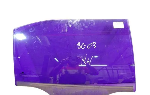 Chevrolet Evanda Front door window glass four-door 