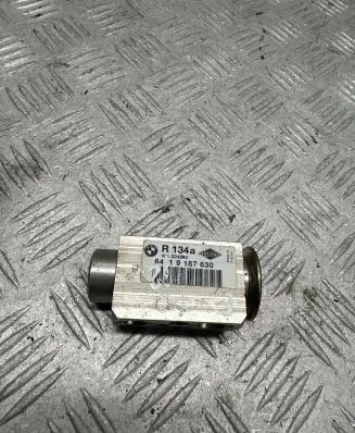 BMW X5 E70 Air conditioning (A/C) expansion valve 9187630