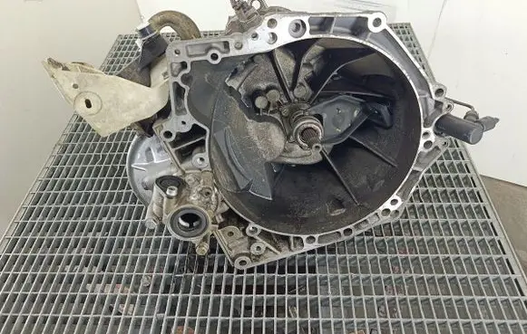 Peugeot 207 Manual 5 speed gearbox 20DP26