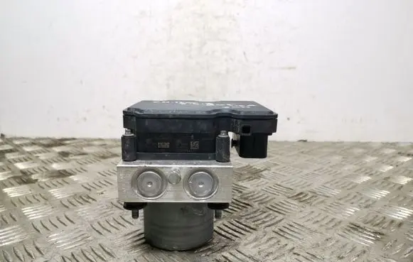 Jeep Cherokee ABS Pump P68237001AD