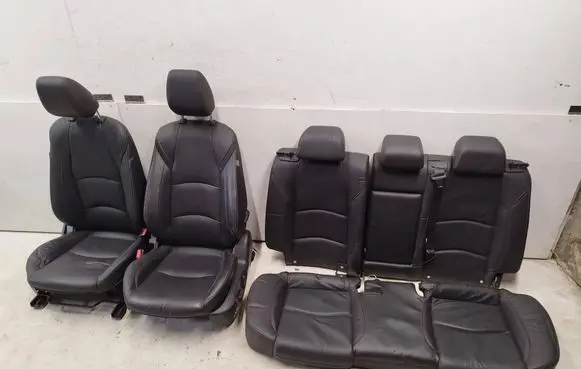 Mazda 3 III Seat set 