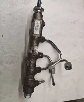 Fuel main line pipe