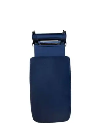 Volkswagen Golf VI Armrest 