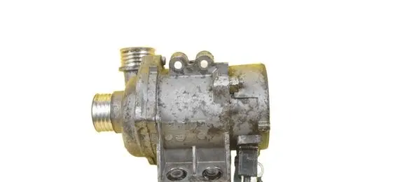 BMW 5 E60 E61 Water pump N53B30A