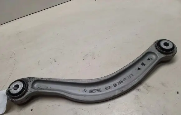 Mercedes-Benz C W204 Rear control arm 20407F13