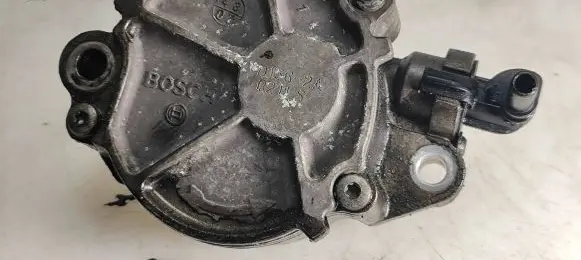 Peugeot 407 Vacuum pump