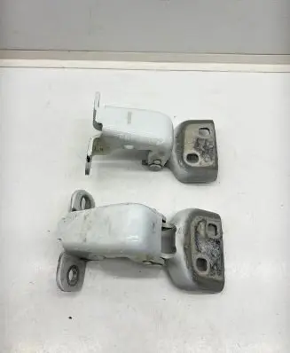 Renault Trafic III (X82) Front door upper hinge 804005400R 93450652