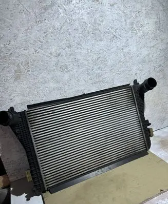 Volkswagen PASSAT B6 Intercooler radiator 3C0145805AE