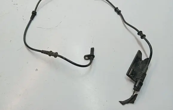Mercedes-Benz CLS C219 ABS brake wheel speed sensor A0315457428