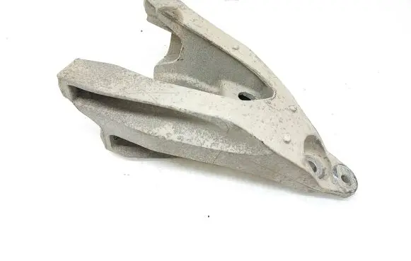 Volkswagen Transporter - Caravelle T5 Engine mounting bracket 7E0199370