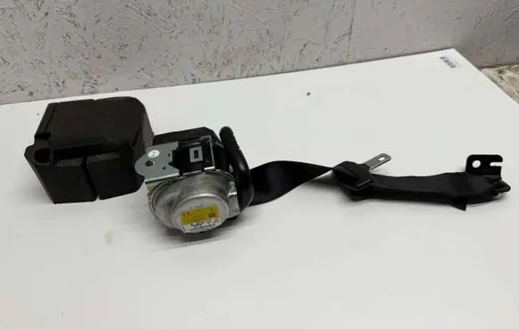 BMW X1 F48 F49 Rear seatbelt 34203309C 34140172 7423980