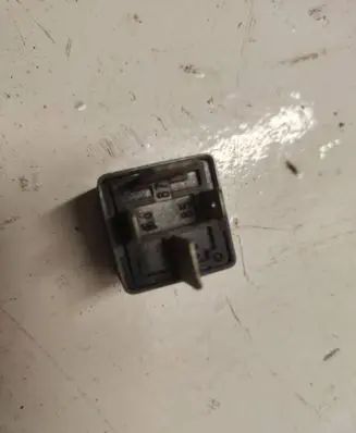 Audi A4 S4 B5 8D Other relay 8D0951253
