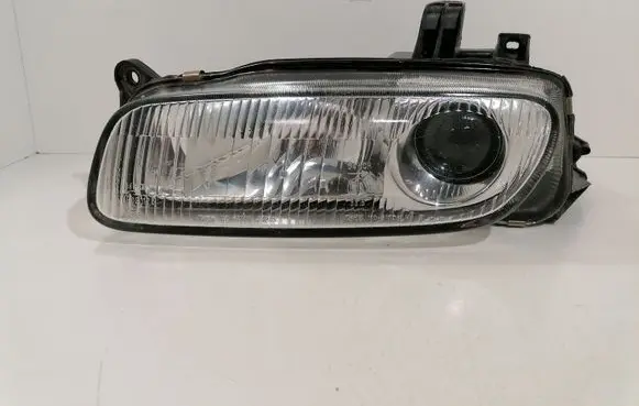 Mazda 323 Headlight/headlamp 11061708