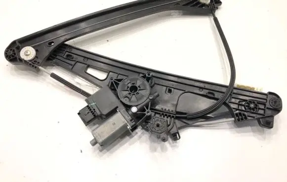 Peugeot 3008 II Front door window regulator with motor 9840196880