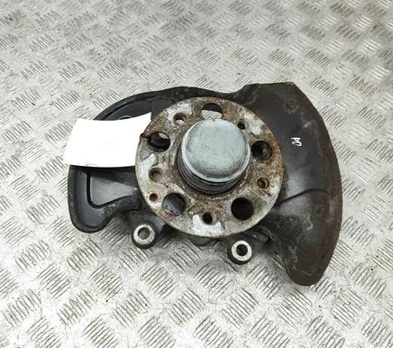 Mercedes-Benz SLK R171 Front wheel hub A2093320101