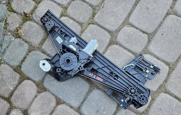 Opel Mokka B Rear door window regulator with motor 9843774280 9843774480