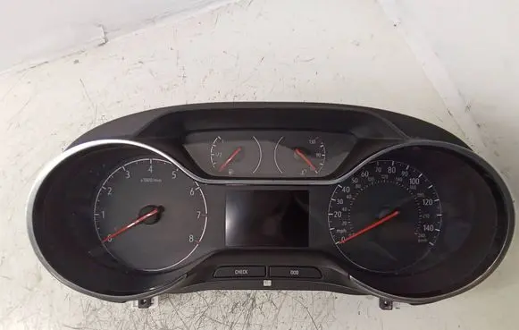 Opel Grandland X Speedometer (instrument cluster) 9836028180 SN30727084