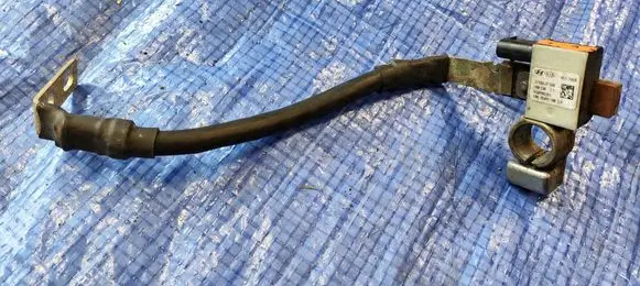 KIA Sorento Negative earth cable (battery) 2P300