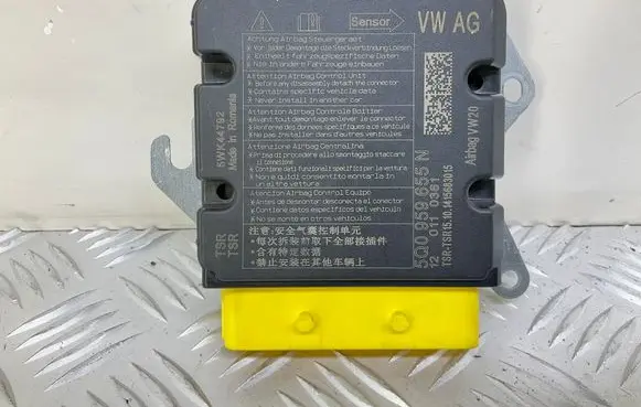 Audi A3 S3 8V Airbag control unit/module 5Q0959655N