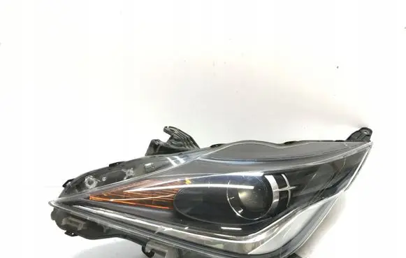 Toyota Aygo AB40 Headlight/headlamp
