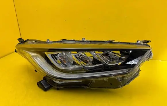 Toyota Yaris Headlight/headlamp K08