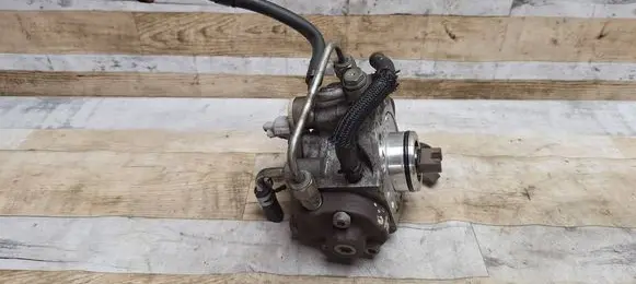 Fuel injection high pressure pump