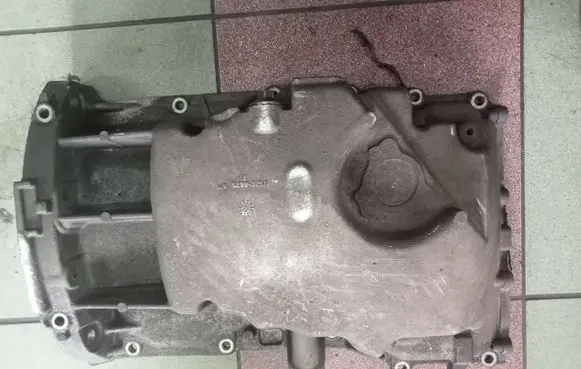 Ford Mondeo Mk III Oil sump 