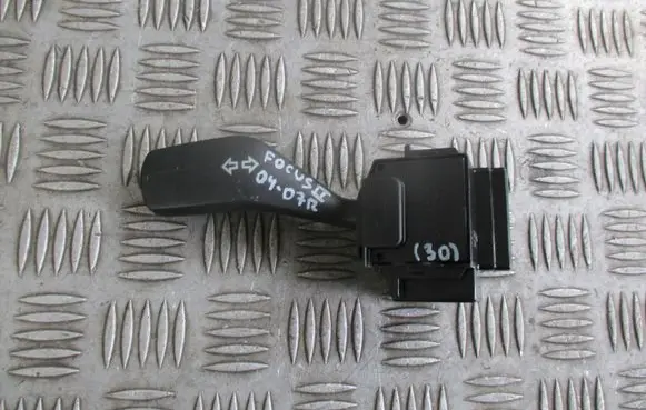 Ford Focus Indicator stalk 17D940C