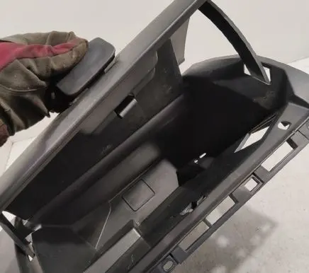 Renault Clio III Glove box set 8200407712