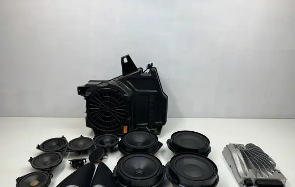 Mercedes-Benz GLS X166 Audio system kit A1668202802 A1668202002