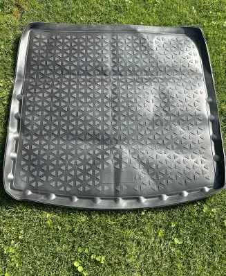 Subaru Outback Rubber trunk/boot mat liner SP042010 N0V0001