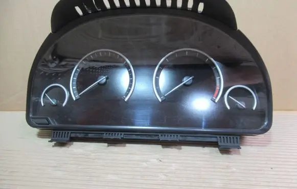 BMW X5 F15 Speedometer (instrument cluster) 17388410