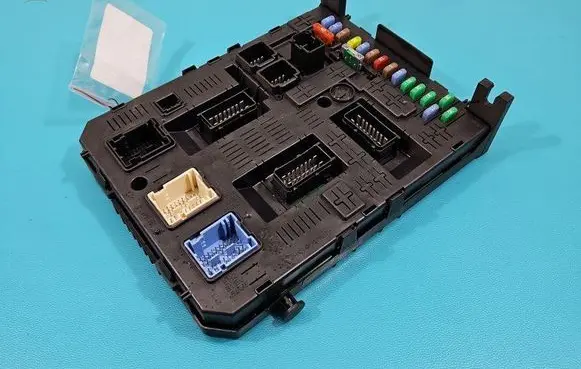 Peugeot 308 Central body control module 9664059180 IMPRK1428364