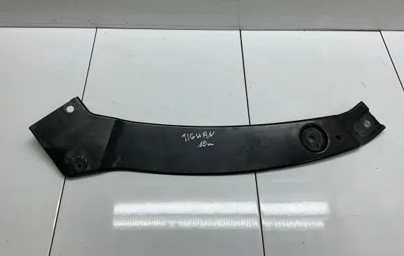 Volkswagen Tiguan Radiator support slam panel bracket 5N0806929A