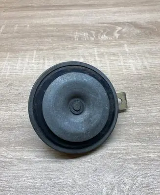 Volvo S40, V40 Horn signal 28657625 12V335HZ