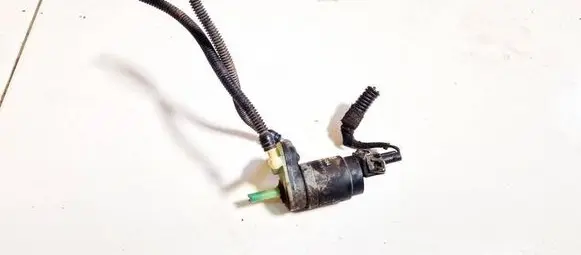 Opel Zafira B Windscreen/windshield washer pump 24439254