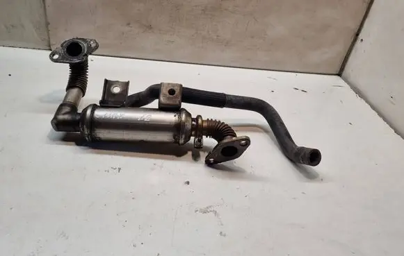 Ford Focus C-MAX EGR valve cooler 4M509F464BC