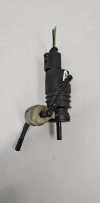 Audi A3 S3 8L Windscreen/windshield washer pump