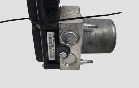 Jaguar XF X250 ABS Pump 8X232C405EE 0265950718 0265235363