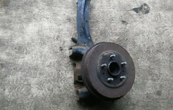 Ford Focus Rear wheel hub CK41875
