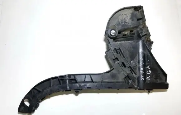 Volvo XC70 Rear bumper mounting bracket 30678704 31265324