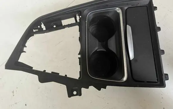 BMW 3 F30 F35 F31 Cup holder front 9218925 105027852 14835111