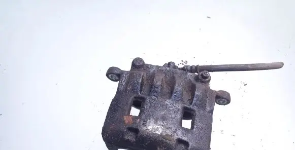 Subaru Impreza IV Front brake caliper