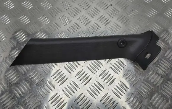 BMW i3 Tailgate/trunk upper cover trim 7315766