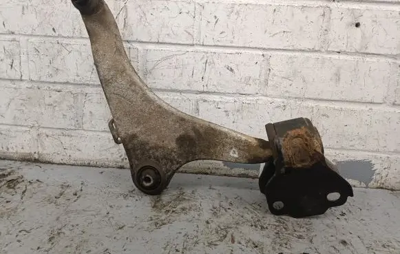 Volvo V60 Front lower control arm/wishbone