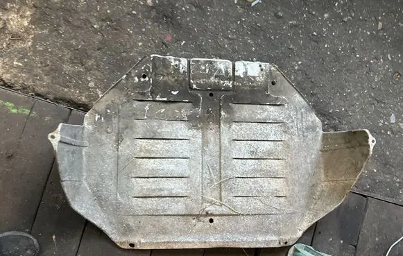 Porsche 924 Engine splash shield/under tray 787654