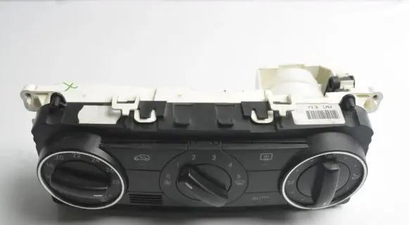Mercedes-Benz A W169 Air conditioner control unit module A1698301385